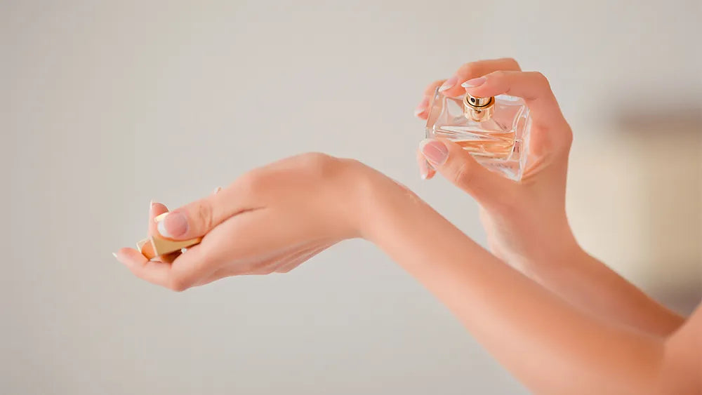 Parfum richtig auftragen – den ganzen Tag haltbar